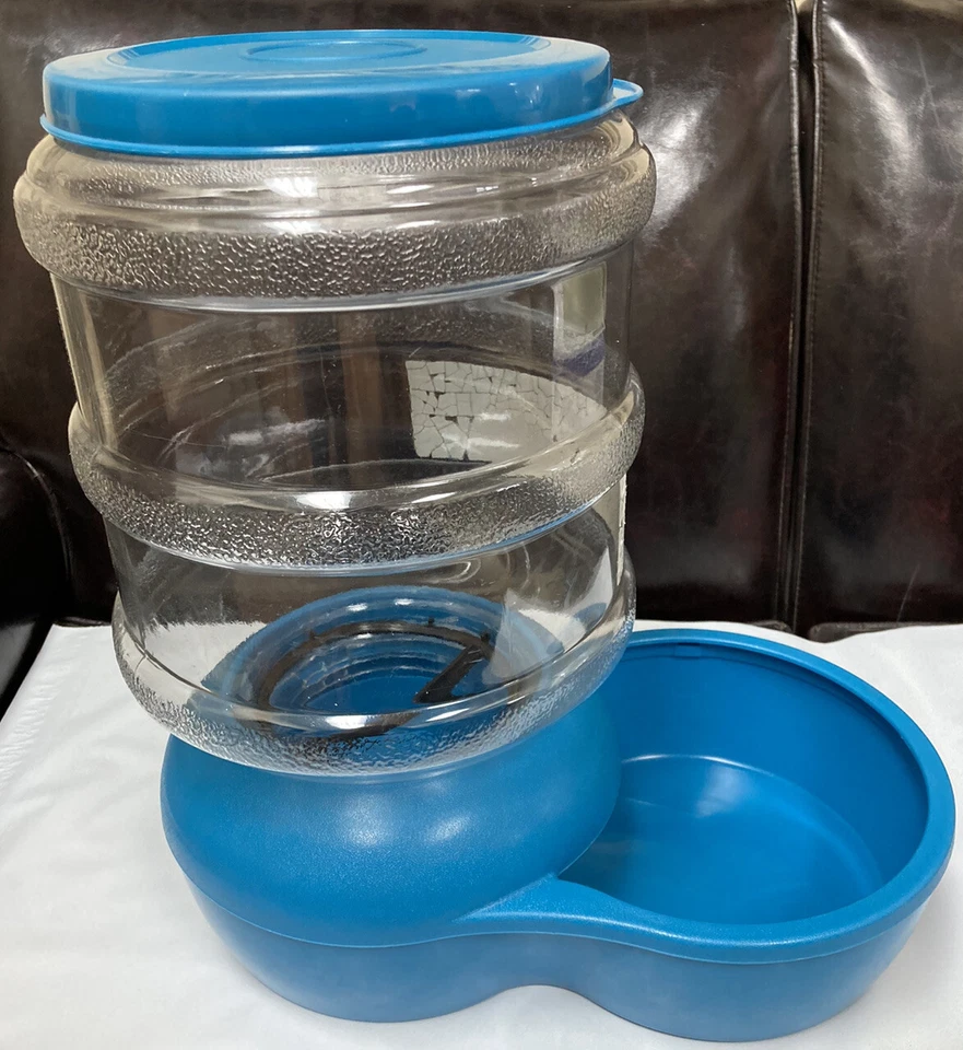 ASPEN PET Dishwasher Safe Base Lid Recessed Handles 10 lb Gravity Pet Feeder - Image 3 of 4