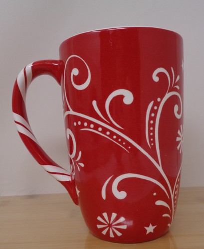 LUCERNE NORTH AMERICA Red & White Tall Holiday Mug - Picture 3 of 4