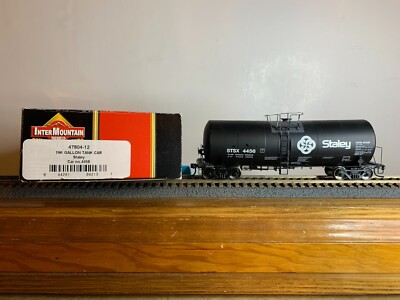INTER.#47803-  A.D.M. 19.600 Gallon Tank Cars w/5 different Car #s  H.O. 1:87