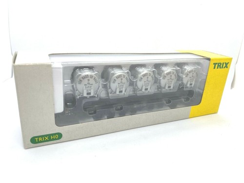 Trix 24328 - Flat Car con 5 contenitori birra per calibro H0 - Foto 1 di 3