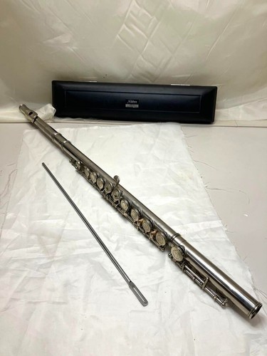 YAMAHA YFL-23 Flute Second hand NICKEL SILVER INSTRUMENT with case - 第 1/13 張圖片