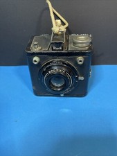 VINTAGE KODAK BROWNIE FLASH SIX-20 CAMERA
