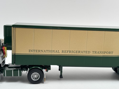 CORGI CLASSICS 1/50e H.E. PAYNE TRANSPORT LTD VOLVO F88 FRIDGE TRAILER #CC13106 - Imagen 7 de 20