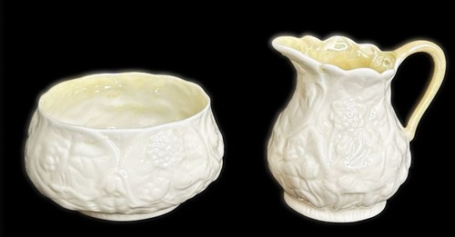 ANTIQUE BELLEEK SUGAR AND CREAMER IRISH PORCELAIN FLORAL PATTERN SET GREEN LABEL - Picture 1 of 5