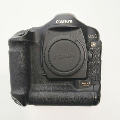 Canon 1DS Mark2   und Zubehörpaket