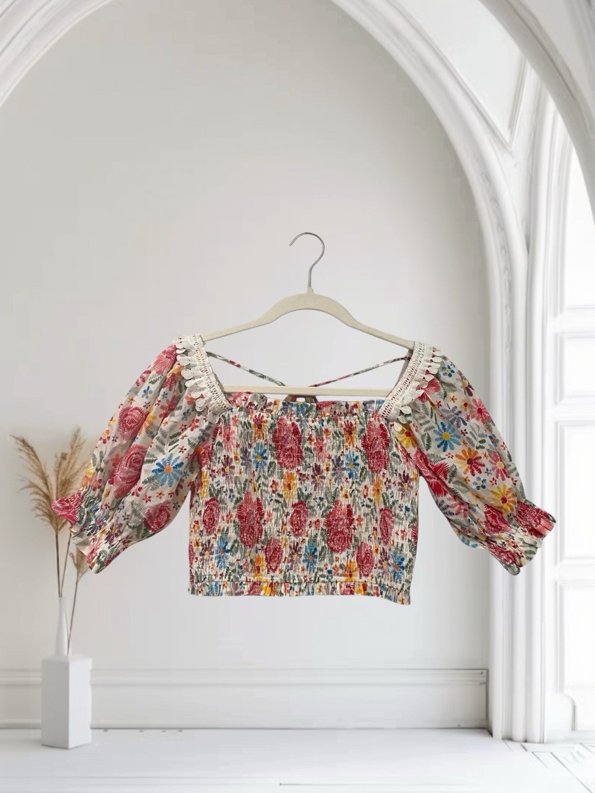 Moodie Womens Small Floral Smocked Crop Top with Puff Sleeves & Crochet Trim for Summer