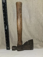 VINTAGE CRAFTSMAN Carpenter  Hatchet Nail Hammer Head Timber Frame Barn Tool