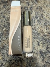 Becca Ultimate Coverage 24-hour Foundation Color: Linen 1 FL Oz New in Box