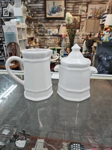 Pfaltzgraff Heritage White Cream & Sugar Stoneware Jar Set
