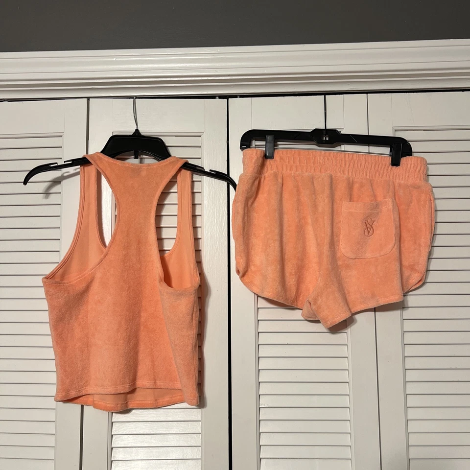 NUEVO Victoria’s Secret Mujer’s On Point Melocotón Terry Tank y Conjunto Corto Mediano M Foto 2 de 2