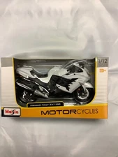Kawasaki ZX-14r white 1/12 Diecast Motorcycle Maisto Brand New