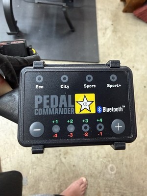 PEDAL COMMANDER Throttle Response  for Jeep Gladiator JT 2020-2026 *Used*