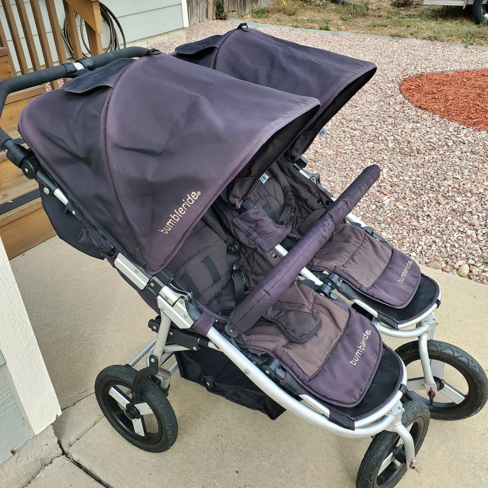 Cochecito doble Bumbleride TWIN indie negro gris reclinable  Foto 4 de 4