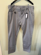 Men's Gray Twill Casual Pants Slim Fit Flat Front Straight Leg 5-Pocket Stretch