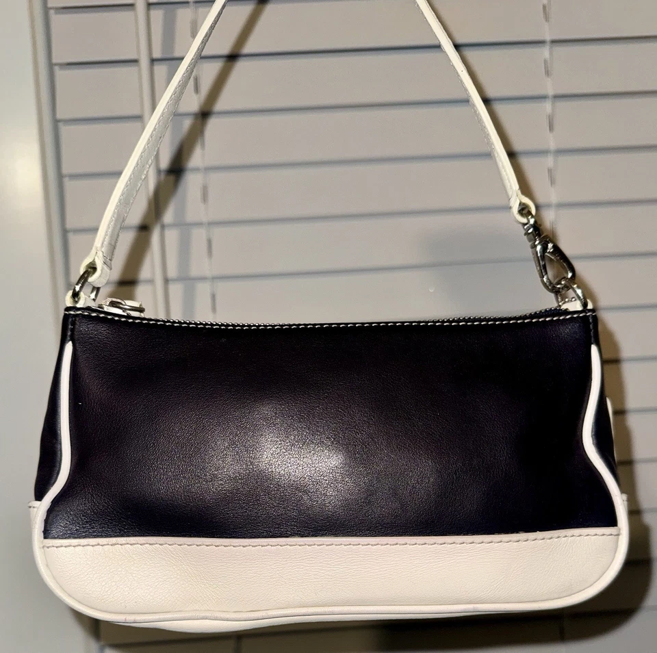Bolso de Hombro Coach Baguette de Cuero J1S-7785 Blanco y Negro Dos Tonos Y2K De Colección Foto 4 de 4