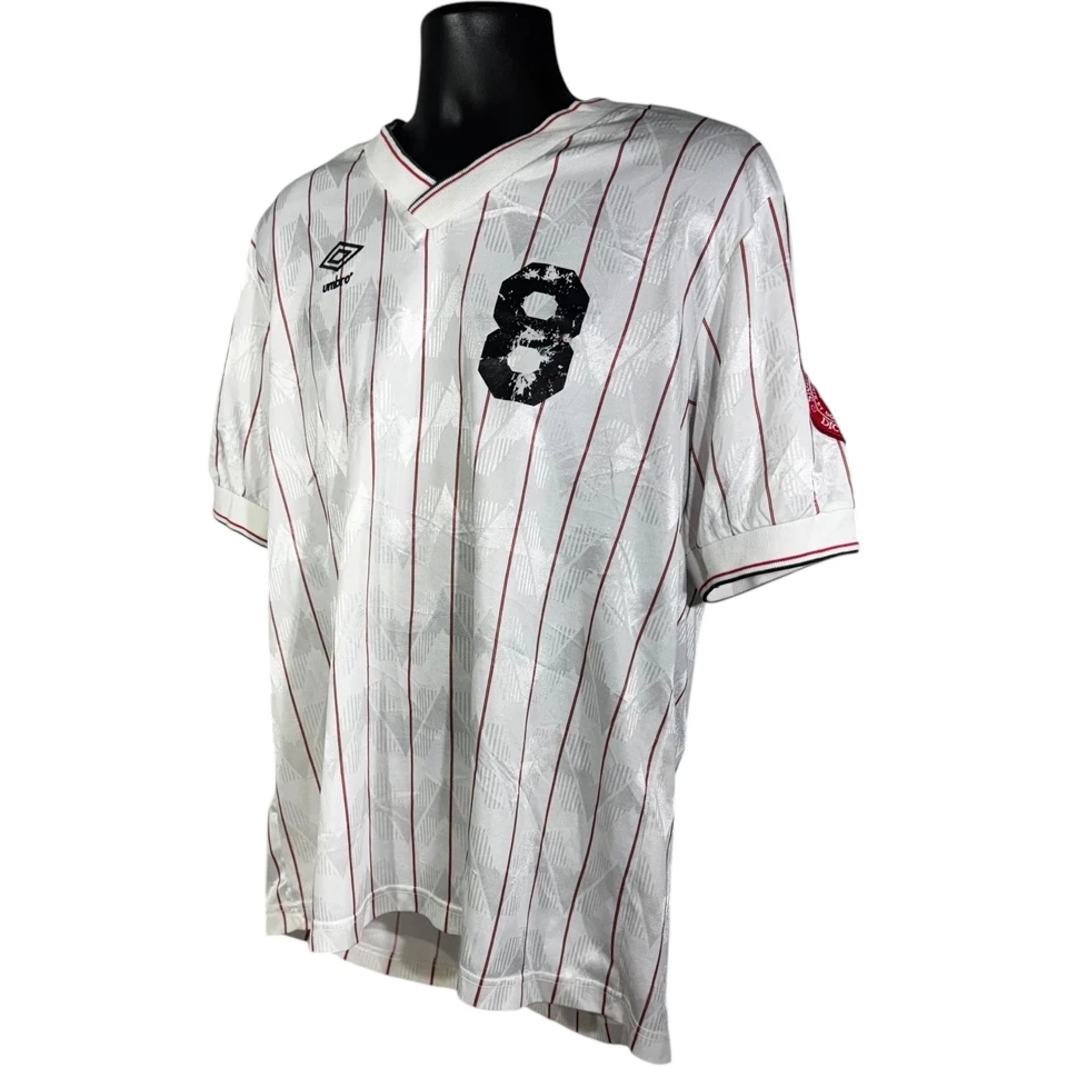 Camiseta de fútbol Umbro Club vintage Foto 3 de 4