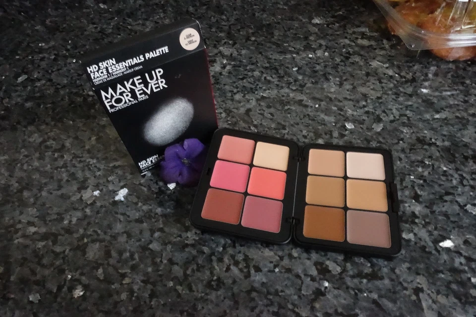 make up for ever HD skin face essentials palette new in box light to medium - Image 3 of 4