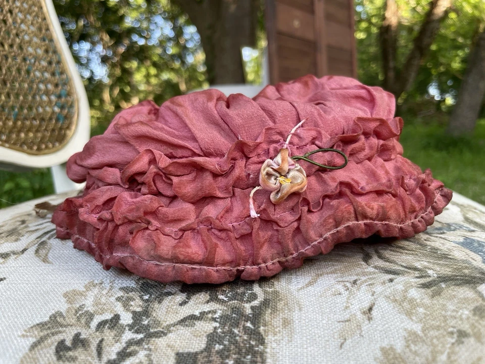 Antigua gorra eduardiana de seda para mujer/volantes rosa rosa, roseta, forrada Foto 2 de 4