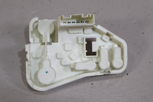 2009-11 BMW E90 328i Rear Left Side Taillight Light Bulb Socket Panel 7211213 - Picture 3 of 8