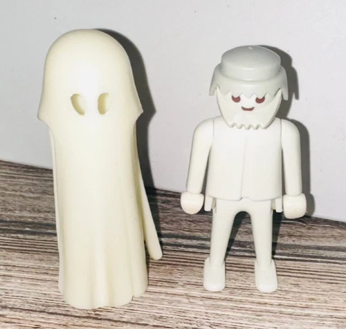 Playmobil Vintage #3317 Glow In The Dark Ghost and Figure 1974  70's 80's