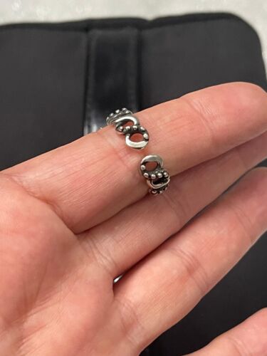 Yves Saint Laurent Black Vanity Jewelry Make-up Organizer Silver Heart Ring - Picture 3 of 12