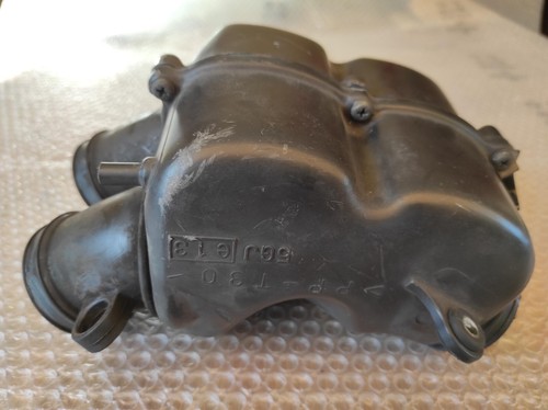 AIR BOX INFERIORE YAMAHA TMAX 500 AIR BOX BASSO T MAX 500 XP 500 2001 2002 2003 - Foto 3 di 7