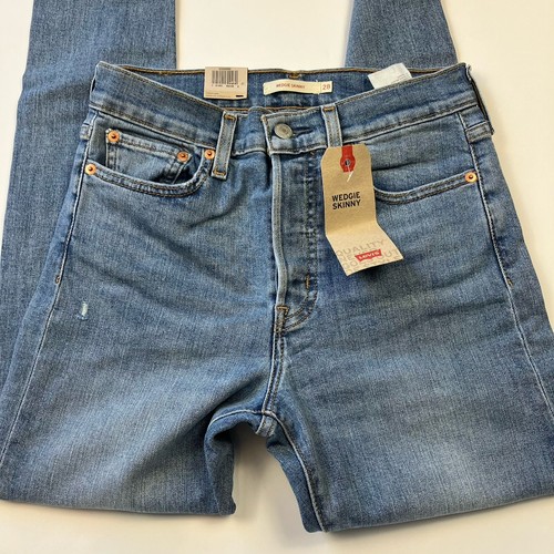Levi’s Damen Wedgie Skinny Jeans Größe 28x27 Distressed helle Waschung roher Saum - Bild 4 von 4