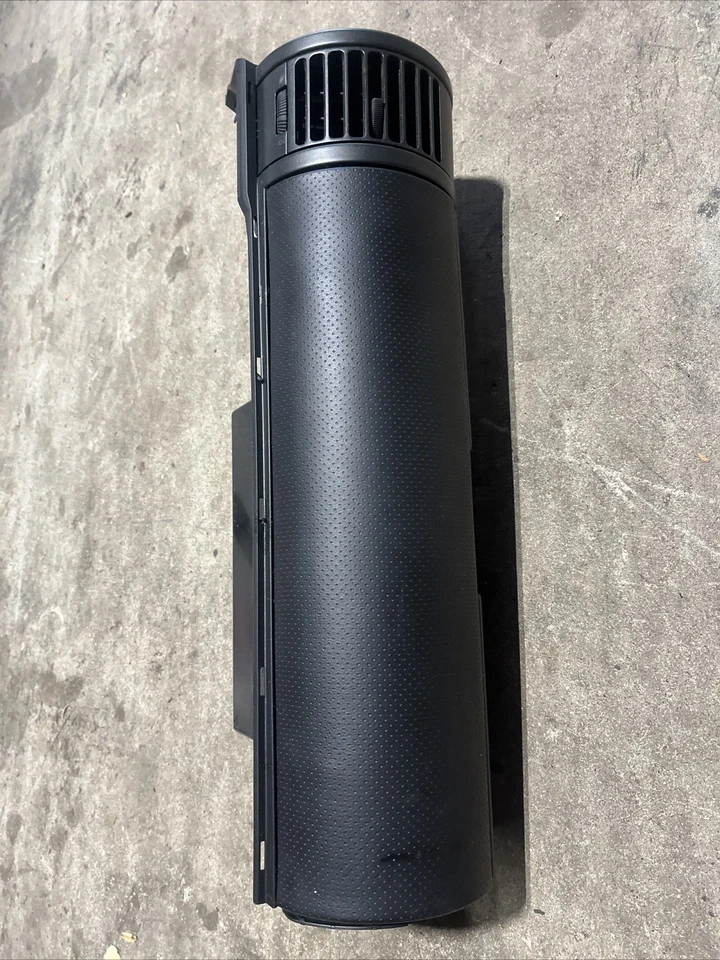 Infiniti G35 2003 04 pasajero tablero superior derecho guantera con rejillas de ventilación OEM 22BC0D8 Foto 2 de 4