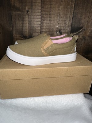 New in Box Lucky Brand Little and Big Girls Edie Sneaker Pick your Size