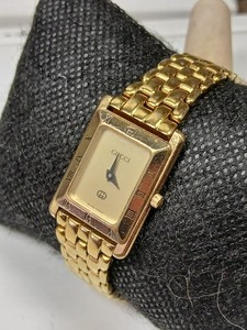 稼動品　GUCCI グッチ　4200L レクタンギュラー　ゴールド　腕時計 Gucci 4200 | eBay