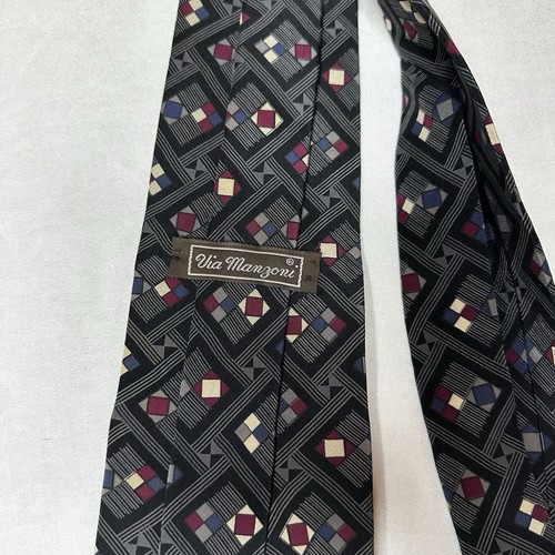Via Manzoni Multicolor Geometric Print 100% Silk Black/Red/Silver Necktie Italy - Picture 3 of 4