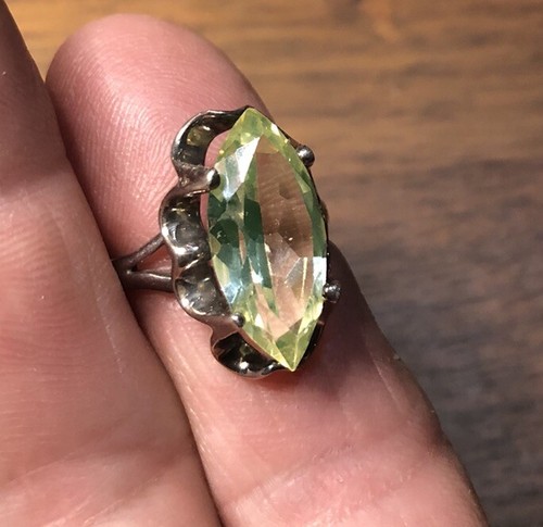 ¿Citrino de plata de ley de colección? Anillo Belcher Verde Talla 9 ¡ELEGANTE!