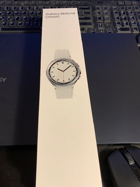 Samsung Galaxy Watch4 Classic SM-R880 42mm Stainless Steel Samsung Galaxy Watch4 Classic SM-R880 42mm Stainless Steel