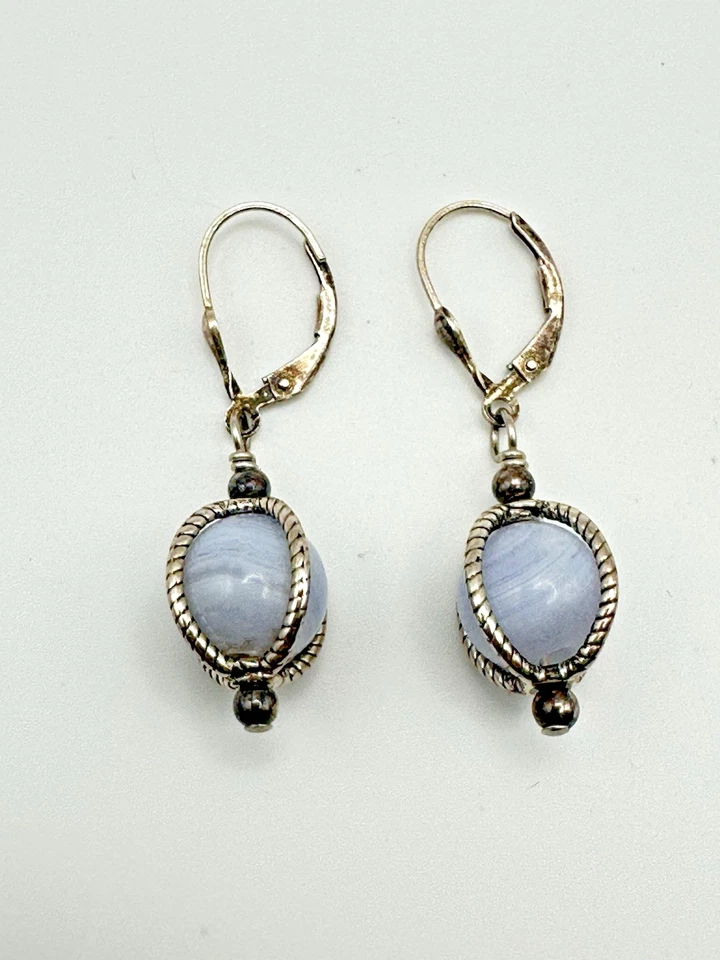 Pendientes Carolyn Pollack Relios enjaulados azul ágata con palanca Foto 3 de 4