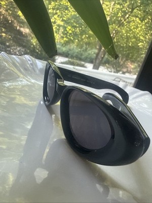 Vintage Gianfranco Ferré GFF 418/S Sunglasses Black Oval Cat Eye Italy 90s