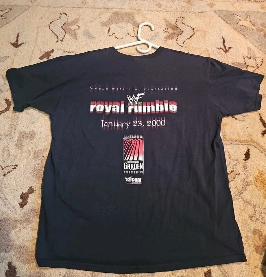 CAMISETA VINTAGE WWF 2000 ROYAL RUMBLE TAMANHO XL RARA WWE CACTUS TRIPLE H NUNCA USADA - Imagem 3 de 4