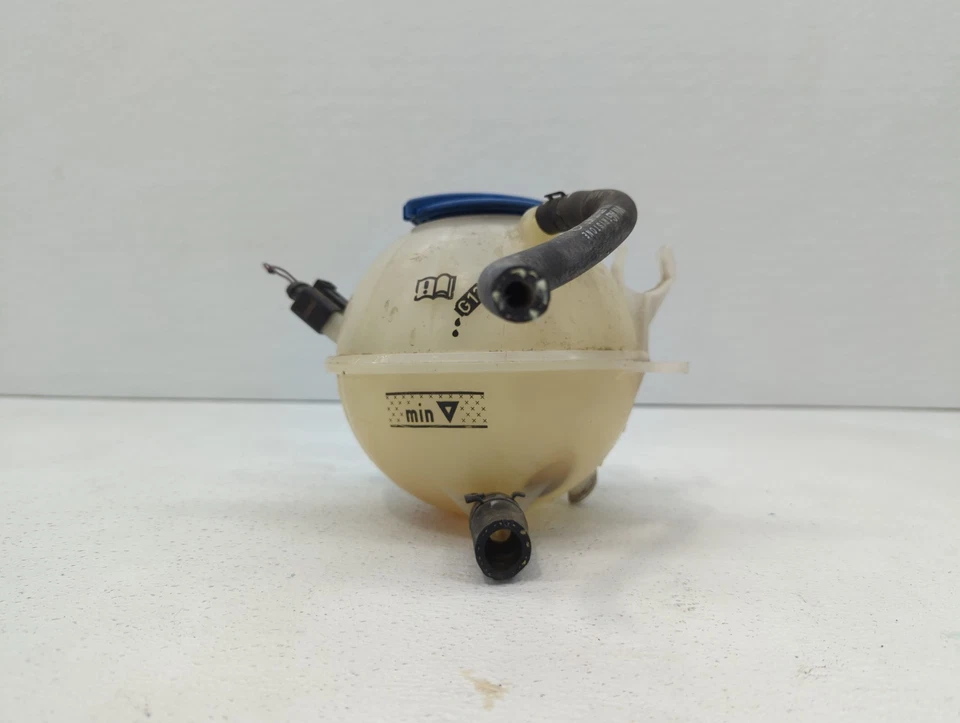 Volkswagen Jetta 2005 radiador refrigerante desbordamiento expansión tanque botella HU7C2 Foto 2 de 4