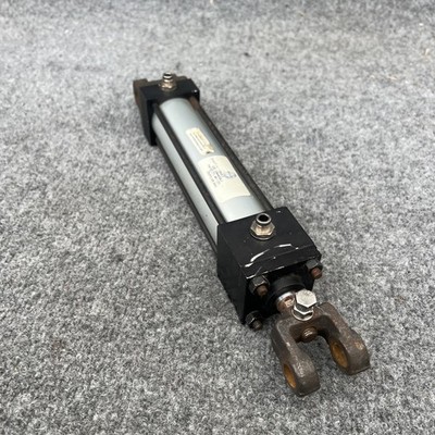 Bimba CYL-96113311 1.50x5.5 250PSI Max Pneumatic Air Cylinder Used