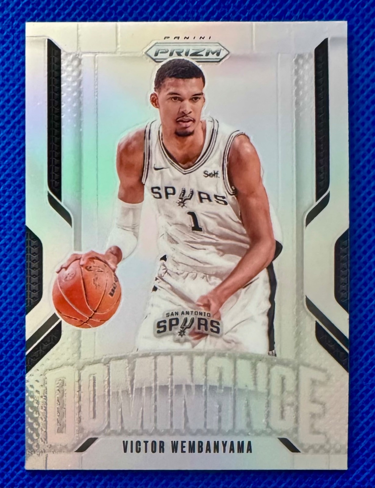 Victor Wembanyama 2024-25 Panini Prizm Dominance Insert Silver Prizm - #7, MINT
