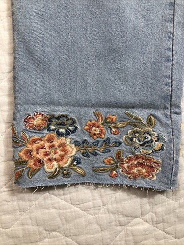 Driftwood Jeans Womens Plus Size 28 Denim Blue Colette Cuffed Floral Embroidered - Picture 9 of 20