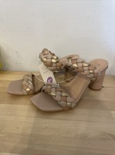 A new day sandals Tan Size 9