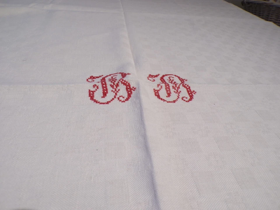 Nappe ancienne en lin damassé  monogramme brodé rouge BB  ( réf 4 ) - Photo 2/4