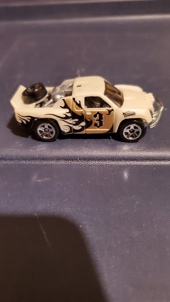 Hot Wheels 2004 Off Track Loose