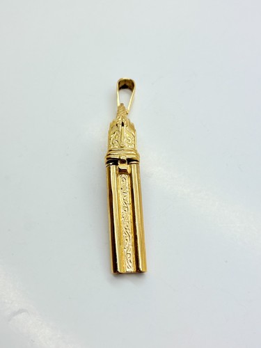 9ct Yellow Solid Gold Shot Gun Pendant (with Cartridges) - Picture 3 of 8