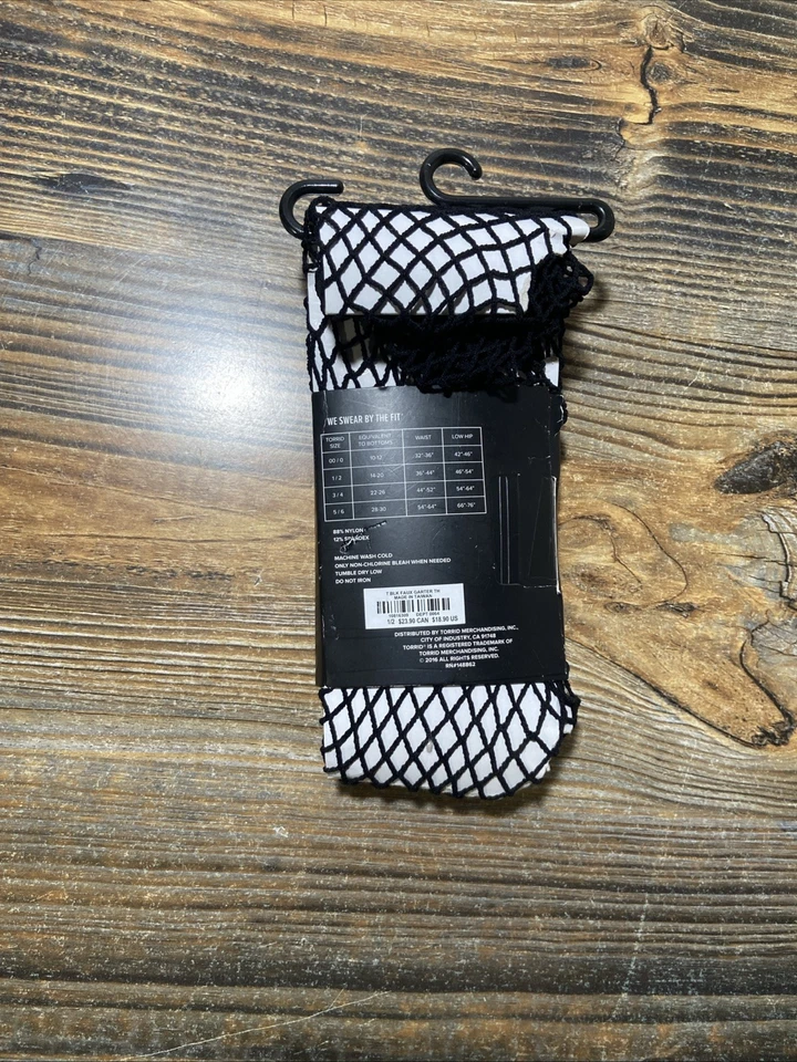 Nueva liga sintética hasta el muslo Torrid para mujer talla 1/2 red negra Foto 2 de 3