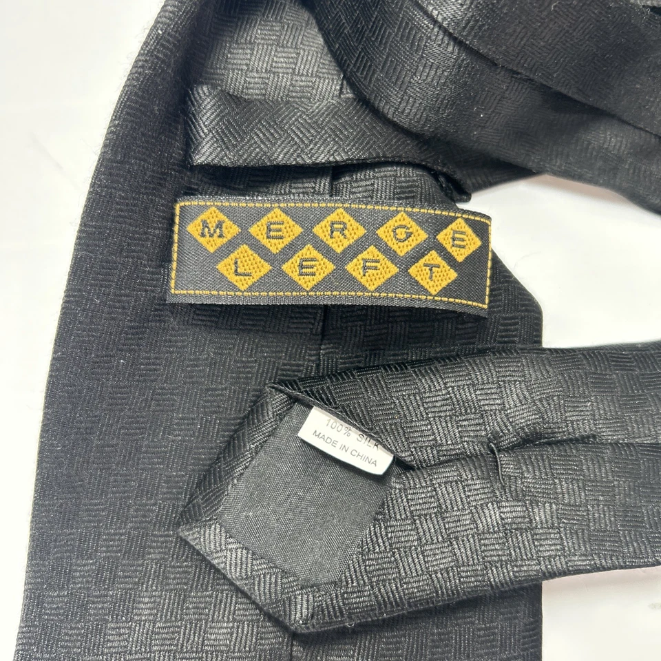 Галстук Oregon Beavers 100% шелк - Изображение 3 из 4