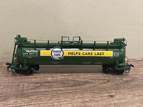 HO Scale RoundHouse 1392 Tank Train Car Quaker State w/ Box - Picture 5 of 14