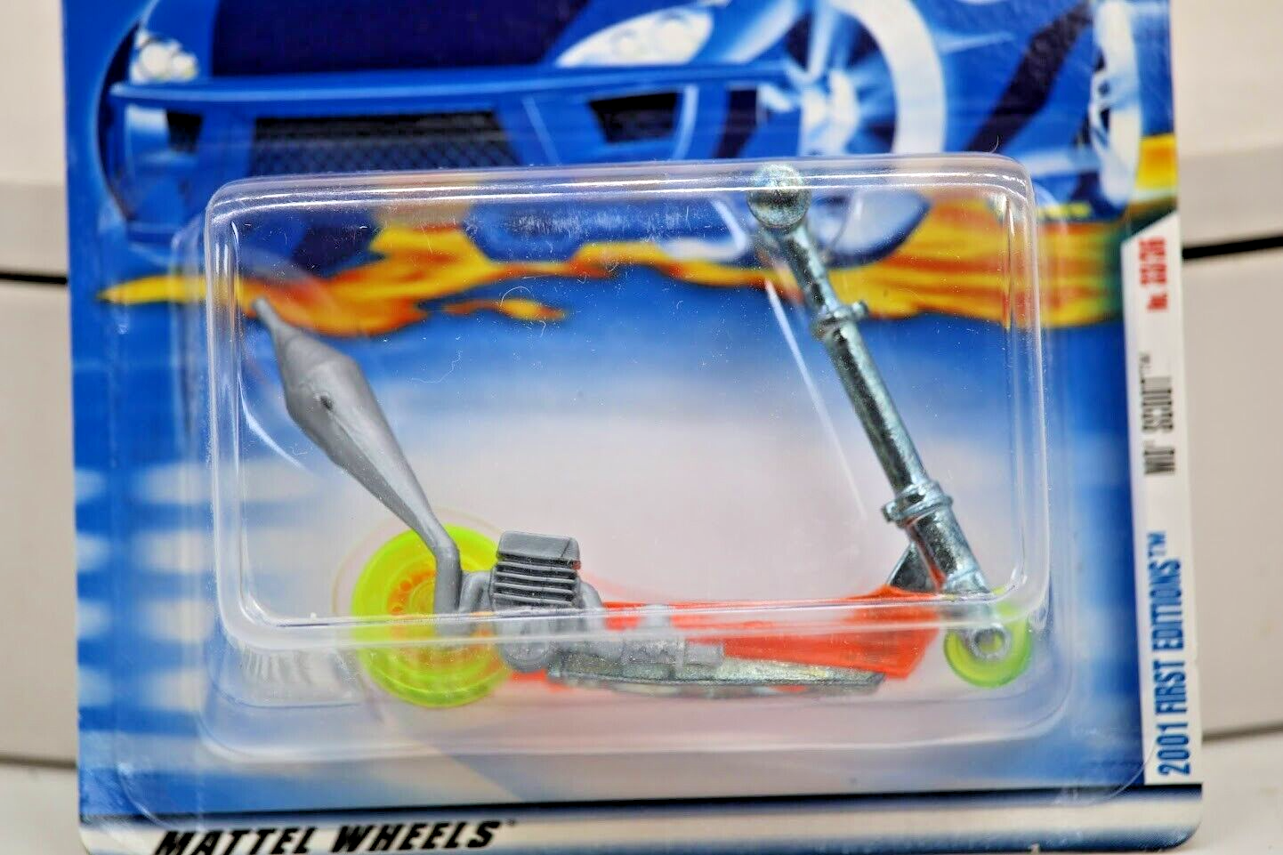 2001 Hot Wheels MO' SCOOT Orange with Lime Wheels First Edition