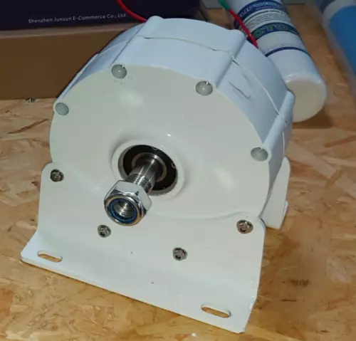 1000W 24V 48V 3Phase Permanent Magnet Generator Wind Turbine Motor Alternators - Foto 1 di 27