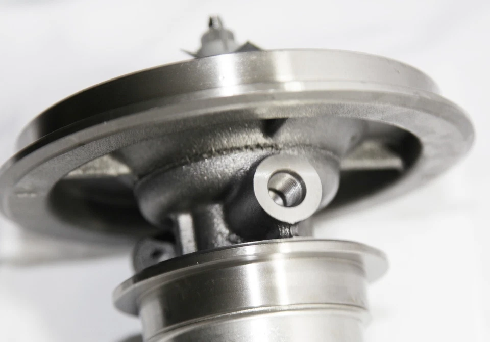 HX55 4036892 Turbo Cartridge for04-11 Freightliner Signature 450NON-EGR 3595090 - Imagem 2 de 4